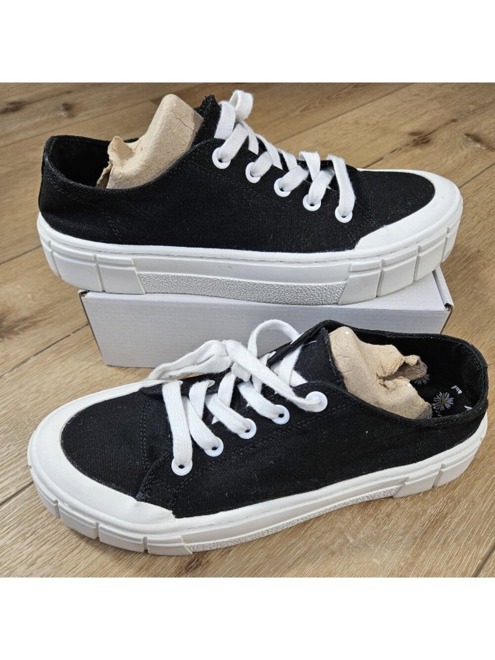 Mad Love Womens Black White Sneakers Tennis Shoes Size 10 Platform Canvas Fran
